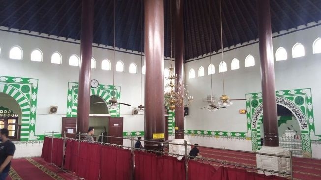 67809-masjid-agung-majalaya.jpg