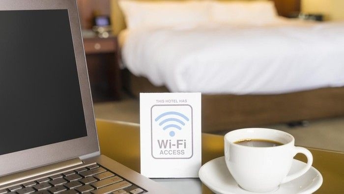ilustrasi-wifi-hotel_169.jpeg