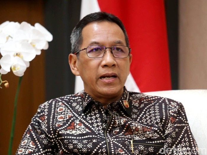 kepala-staf-kepresidenan-heru-budi-hartono-1_43.jpeg