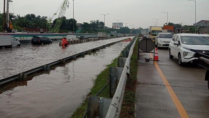 km-08-tol-pondok-aren-arah-serpong-banjir_169.jpeg