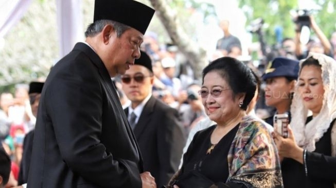 26716-megawati-dan-sby-megawati.jpg