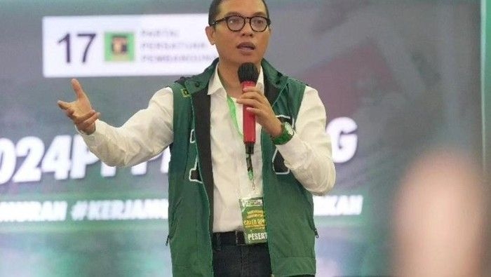 achmad-baidowi-awiek_169.jpeg