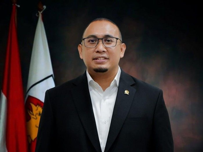 anggota-dpr-ri-fraksi-gerindra-andre-rosiade.jpeg
