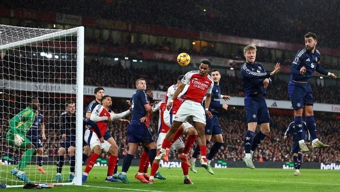 arsenal-vs-mu_169.jpeg