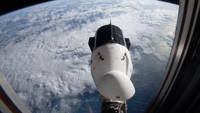 astronaut-1_169.png
