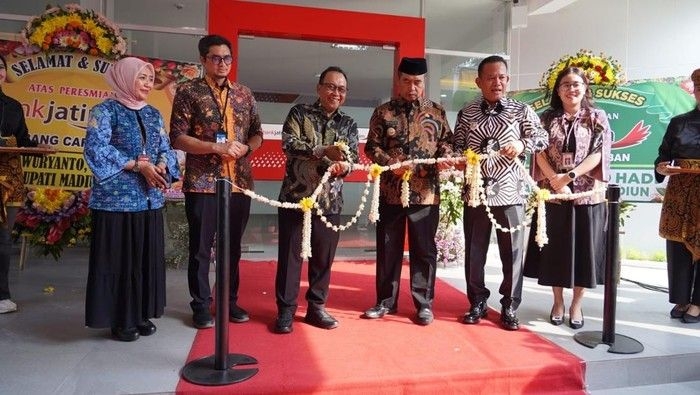 bank-jatim-1749645917840_169.jpeg