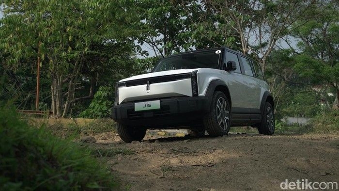 chery-j6-1_169.jpeg