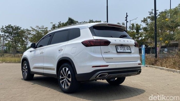 chery-tiggo-8-12_169.jpeg