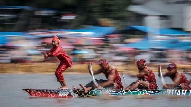 festival-pacu-jalur-tradisional-2023-5_169.jpeg