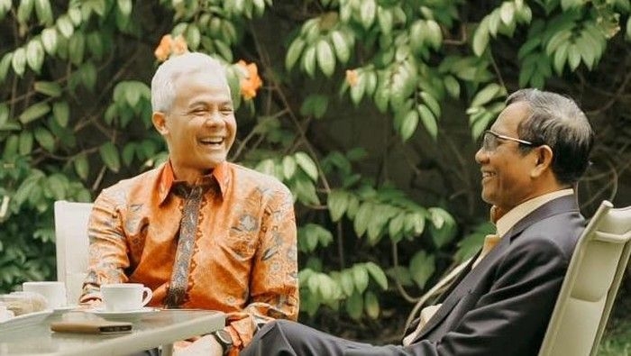 ganjar-duduk-bersama-mahfud-md_169.jpeg