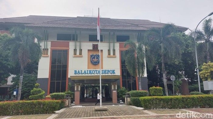 gedung-pemkot-depok-rumondang-naibahodetikcom-3_169.jpeg