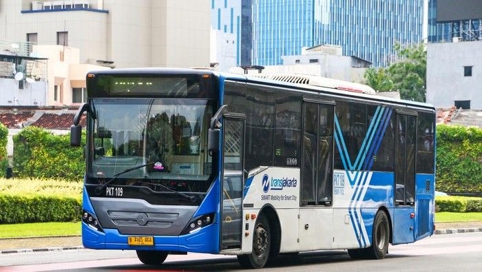 ilustrasi-transjakarta-1745903314872_169.jpeg