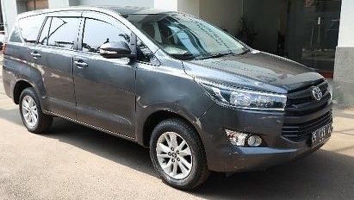innova-reborn-diesel-dilelang-kpk_169.jpeg