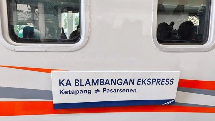 ka-blambangan-ekspres_169.jpeg