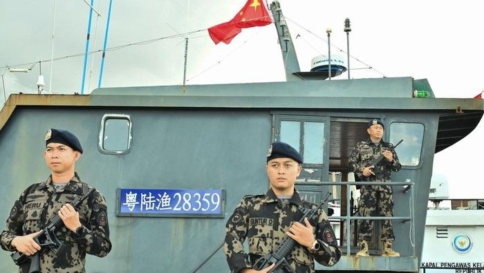kapal-asal-china-ditangkap-1747129803287_169.jpeg