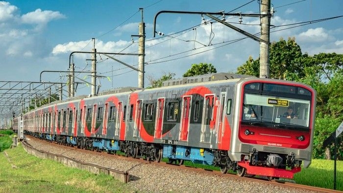 krl-jabodetabek-buatan-inka-1745166712097_169.jpeg