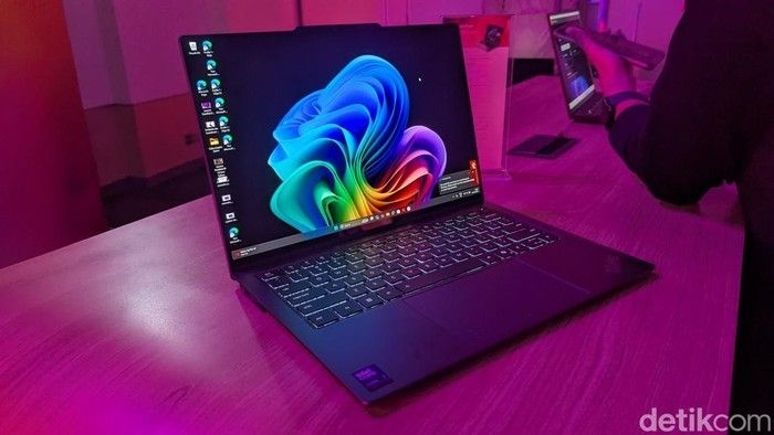 lenovo-thinkpad-x9-aura-edition-1746605636006_169.jpeg