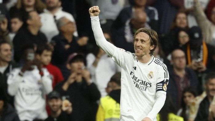 luka-modric-1747935509452_169.jpeg