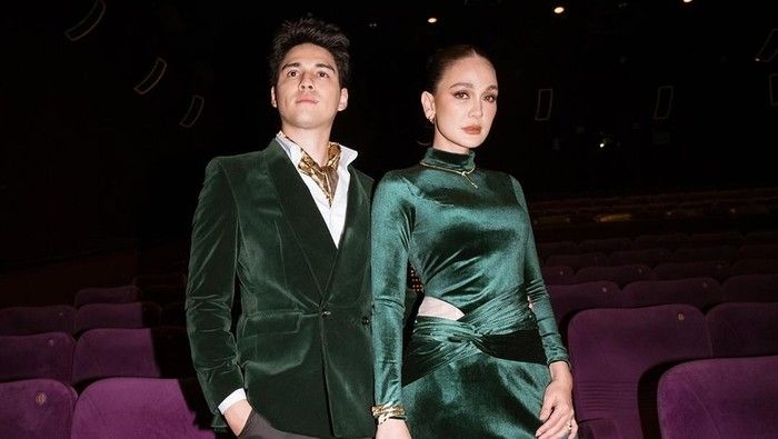 luna-maya-dan-maxime-bouttier-1747974313023_169.jpeg