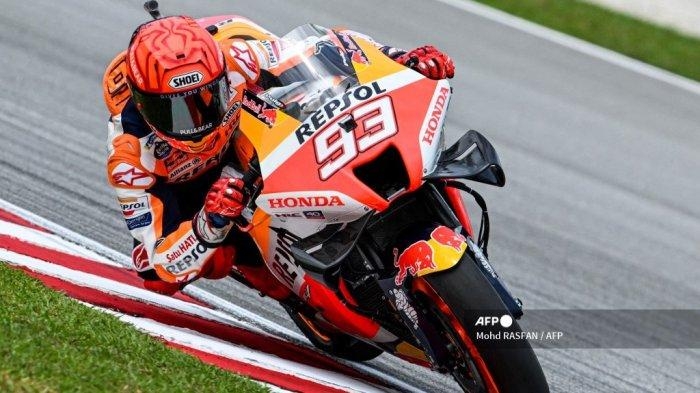 marc-marquez-melaju-di-sirkuit-sepang.jpg