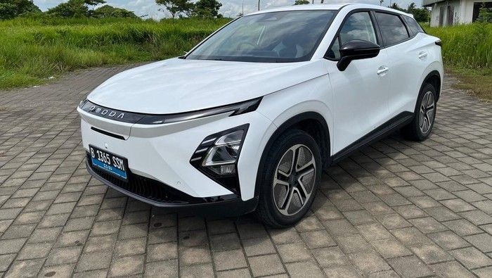 mobil-listrik-chery-omoda-e5-4_169.jpeg