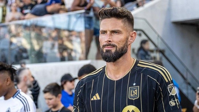olivier-giroud-1751481663259_169.jpeg