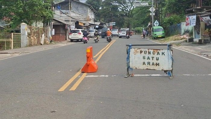 one-way-puncak-arah-jakarta-1751177590367_169.jpeg