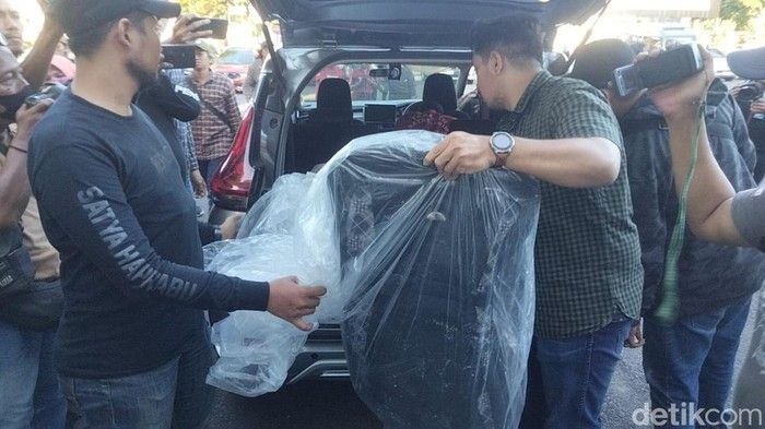 pembunuhan-mahasiswi-ubaya-6_169.jpeg