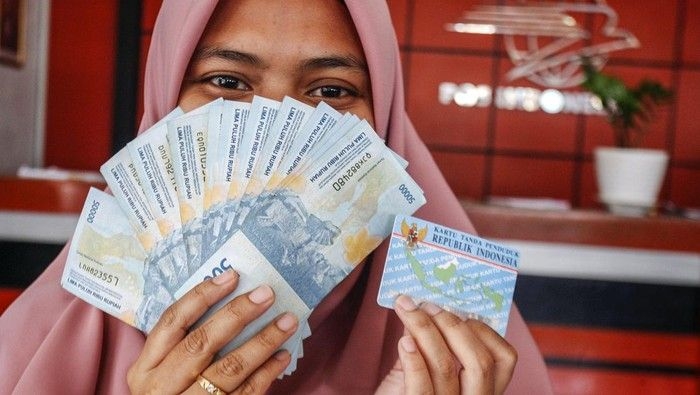 penyaluran-bantuan-subsidi-upah-2_169.jpeg