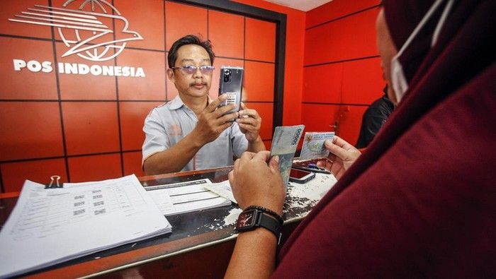 penyaluran-bantuan-subsidi-upah-3_169.jpeg
