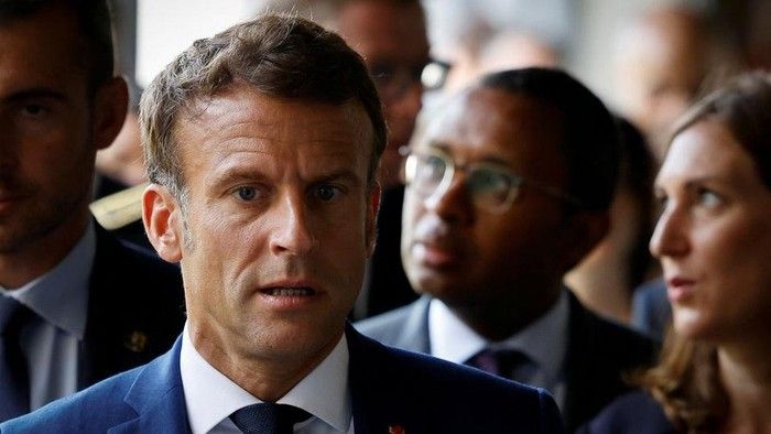 presiden-prancis-emmanuel-macron_169.jpeg