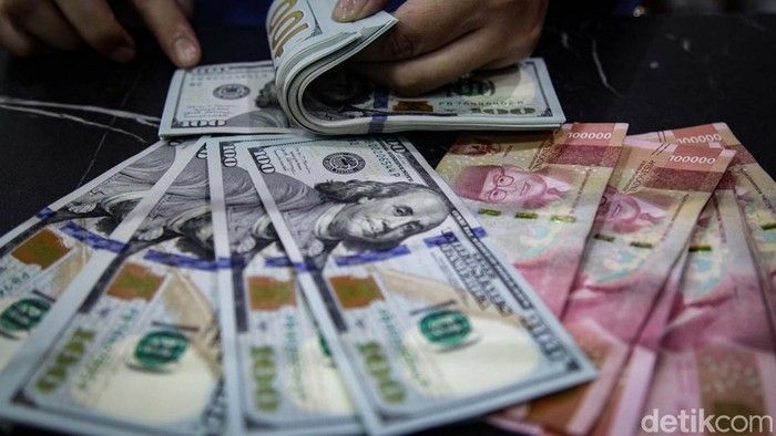 rupiah-makin-keok-lawan-dolar-as-hari-ini-5_169.jpeg