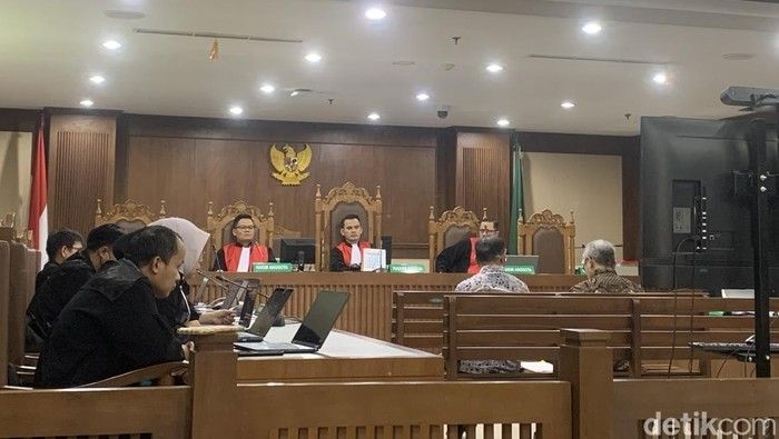 sidang-kasus-impor-gula-kemandag-1749822323520_169.jpeg