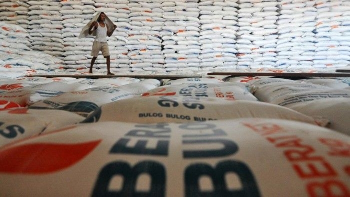 stok-beras-bulog-di-bengkulu-1_169.jpeg