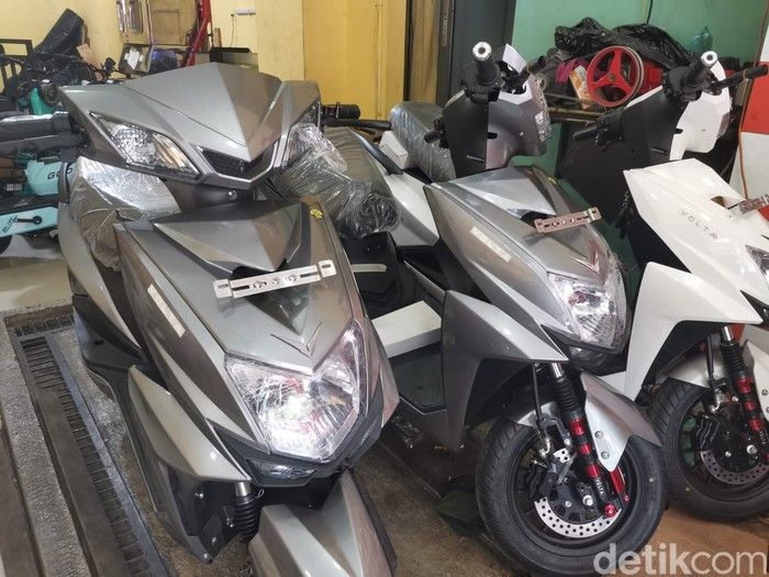 subsidi-motor-listrik.jpeg