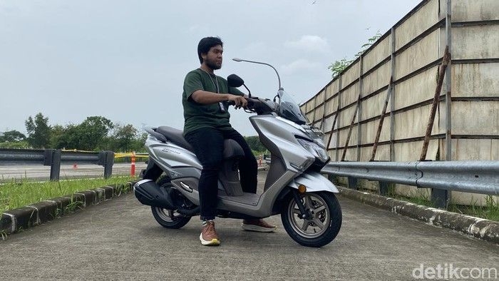 suzuki-burgman-street-125-ex-9_169.jpeg