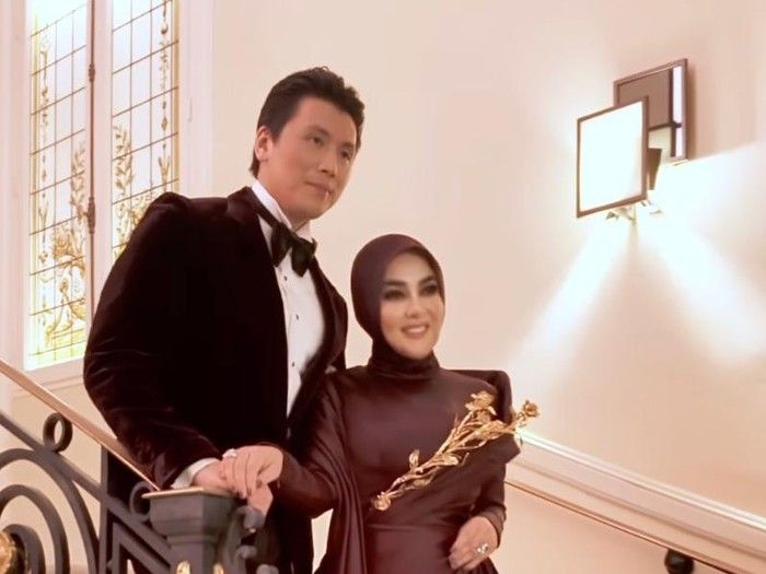 syahrini-1747434417384_43.jpeg