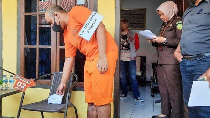 tersangka-pembunuhan-satu-keluarga-di-magelang.jpg
