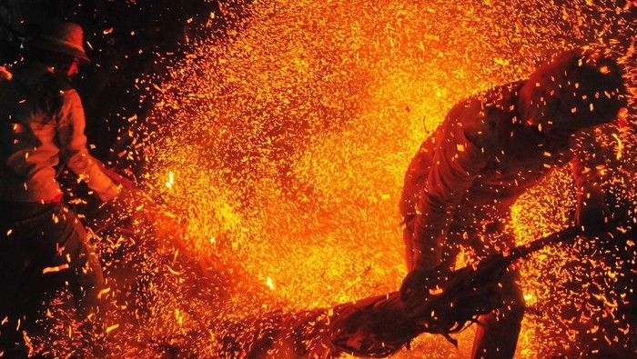 tradisi-perang-obor-di-jepara-1749525493924_169.jpeg