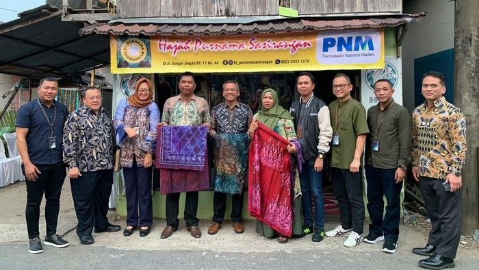 wamenkeu-bersama-nasabah-pnm_169.jpeg