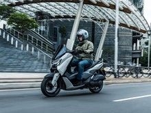 yamaha-nmax-125-terbaru-meluncur-di-eropa-3_43.jpeg