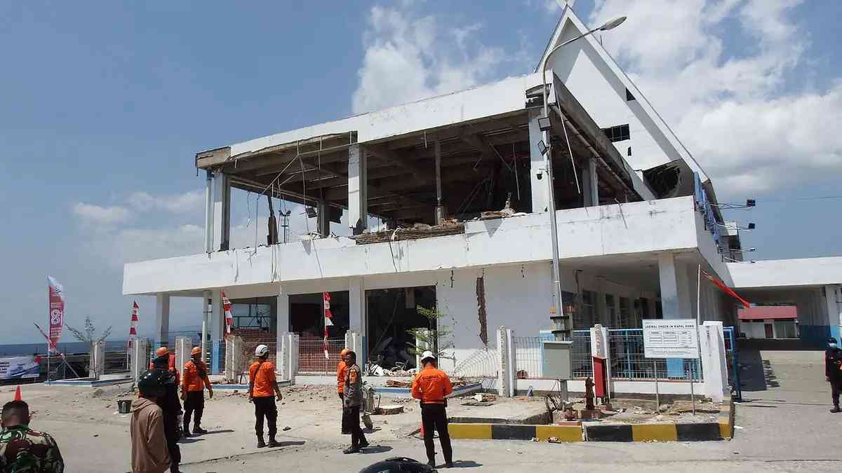 Gempa Flores NTT Rusak Bandara dan Pelabuhan, Kemenhub Periksa Infrastruktur Transportasi
