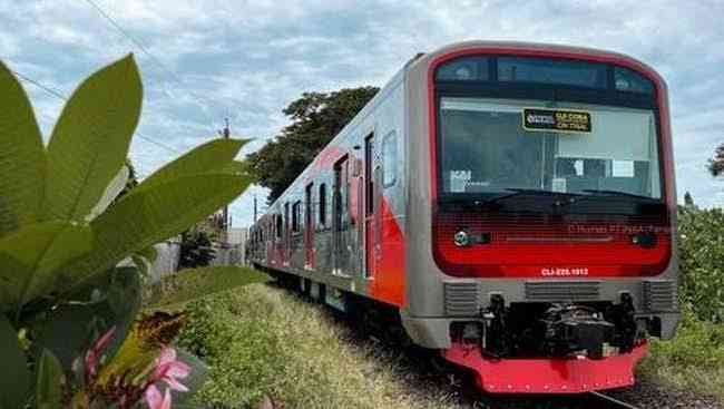 KRL Buatan INKA Masuk Bengkel, DPR Soroti Keandalan Kereta Baru