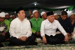 Kisah Inspiratif Mitra Ojek Online: Buah Ketekunan dan Doa, Pengemudi Gojek Berangkat Umrah Usai 15 Tahun Mengaspal