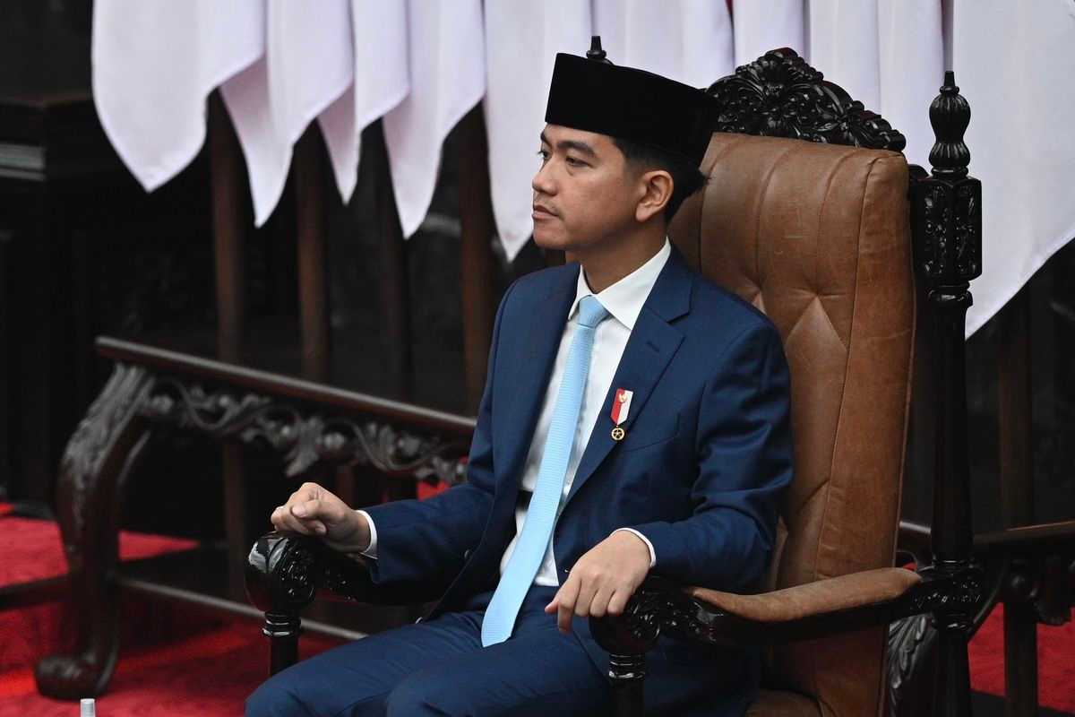 Analisis Gaya Kepemimpinan dan Gestur Politik Tokoh Muda: Menelaah Sikap Tenang Gibran Rakabuming Raka dalam Menghadapi Dinamika dan Isu Publik