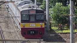 Kecelakaan KRL vs Truk di Tangerang, Masinis Alami Luka-Luka