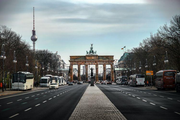 Meniti Karir di Jerman Pasca Kuliah: Lima Dokumen Kunci yang Harus Anda Siapkan