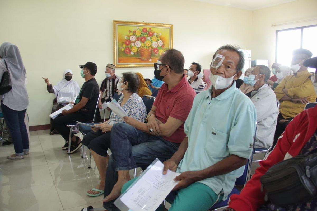 Pasca-operasi Katarak Gratis, Ratusan Pasien Kembali ke RS Polri Kramatjati