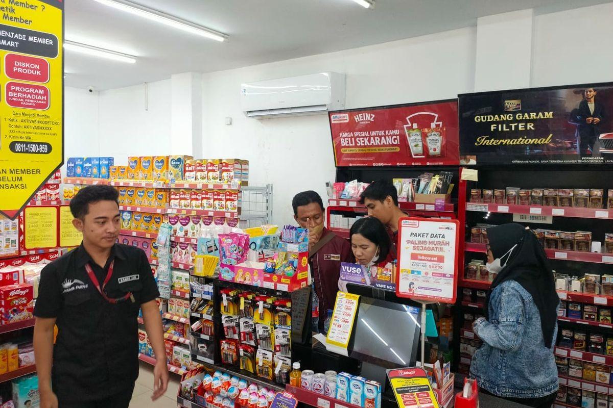Perampokan di Minimarket Kembangan Jakarta: Uang, Rokok dan Sepeda Motor Lenyap dalam Sekejap