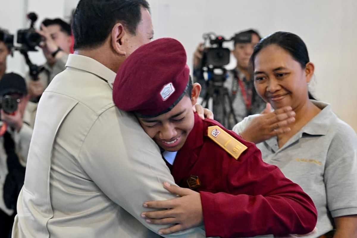 Prabowo Beri Pesan Keteguhan kepada Siswa Sekolah Rakyat yang Pernah Mengalami Perundungan